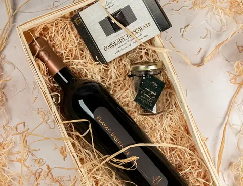 Gift packages with alcohol
